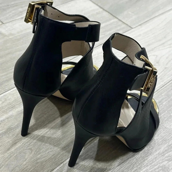 Calvin Klein Bootie Size 7.5M - Picture 4 of 7